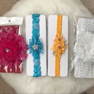 4 Headbands for babies- white pink yellow blue😍